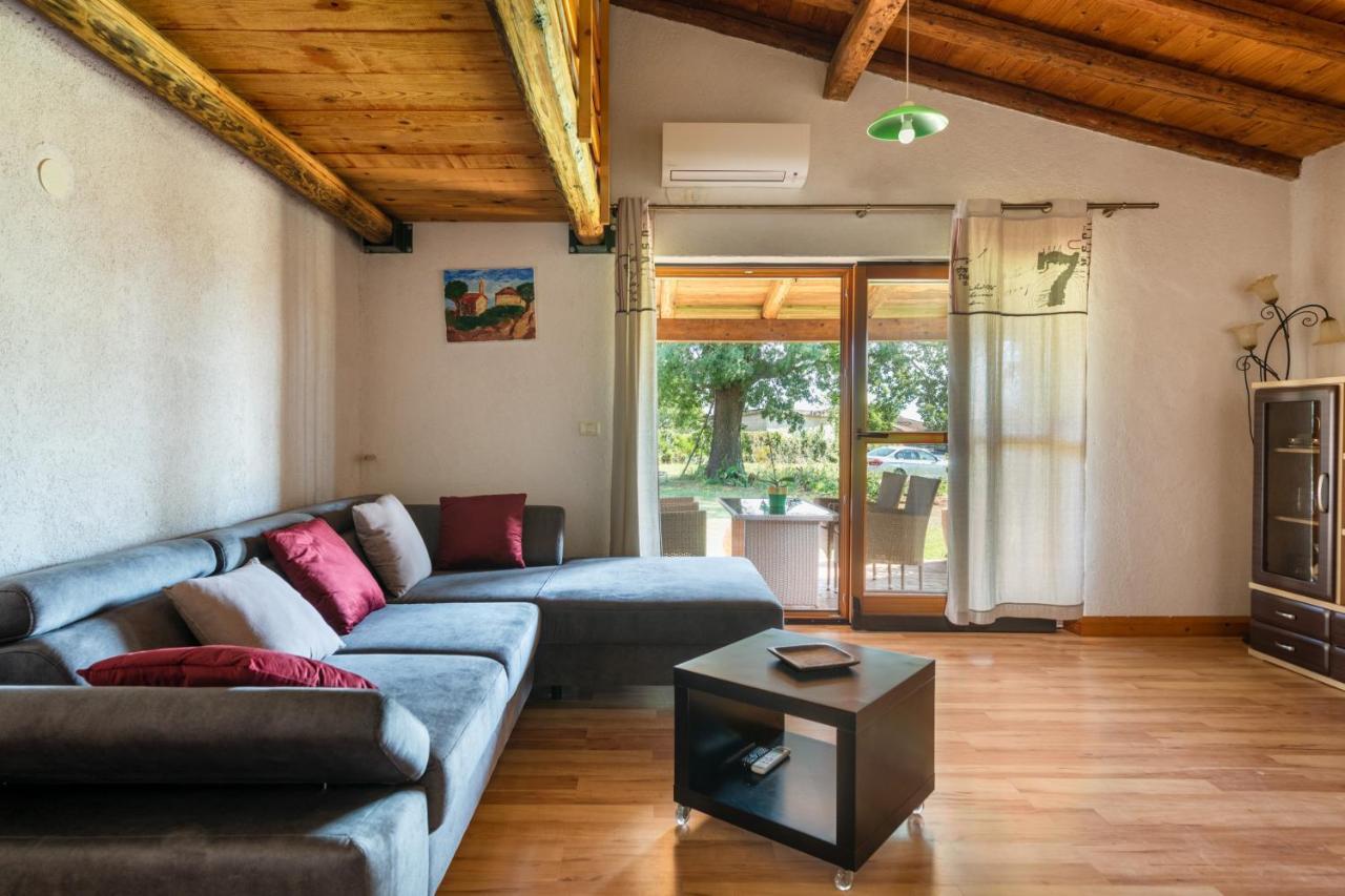 House Boris Apartment Loborika Exterior photo